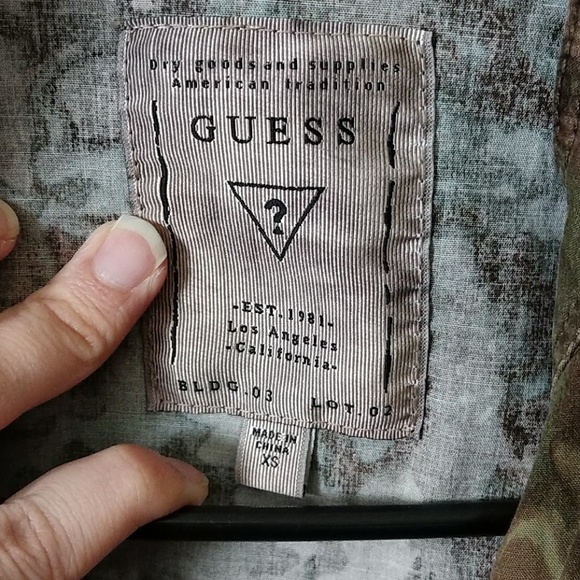 Guess light jacket - Picture 2 of 4